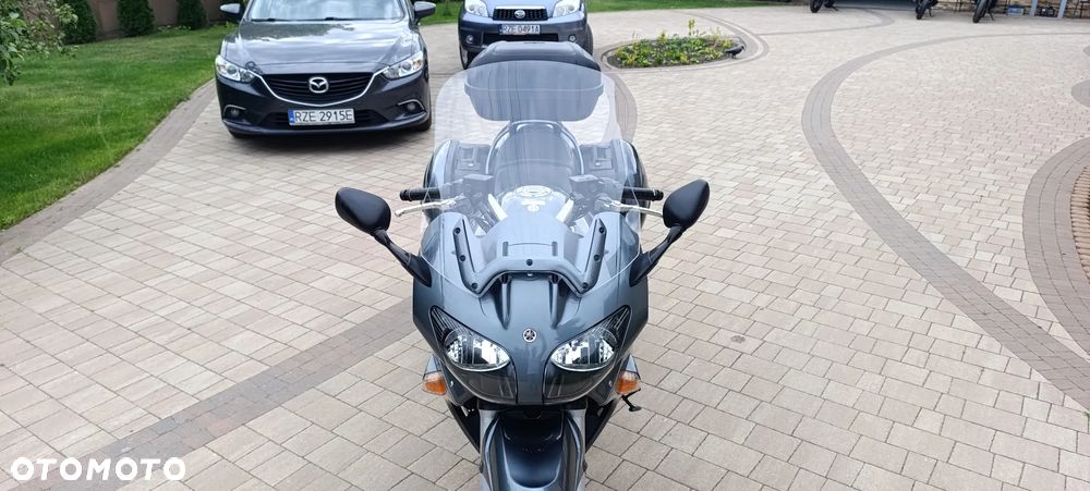 Yamaha FJR - 9