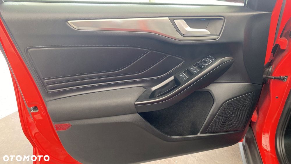 Ford Focus 1.0 EcoBoost mHEV Titanium X - 13
