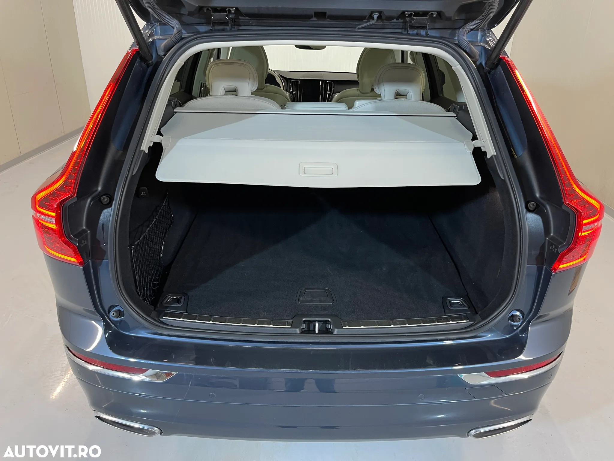 Volvo XC 60 Recharge T8 Twin Engine eAWD Inscription - 13