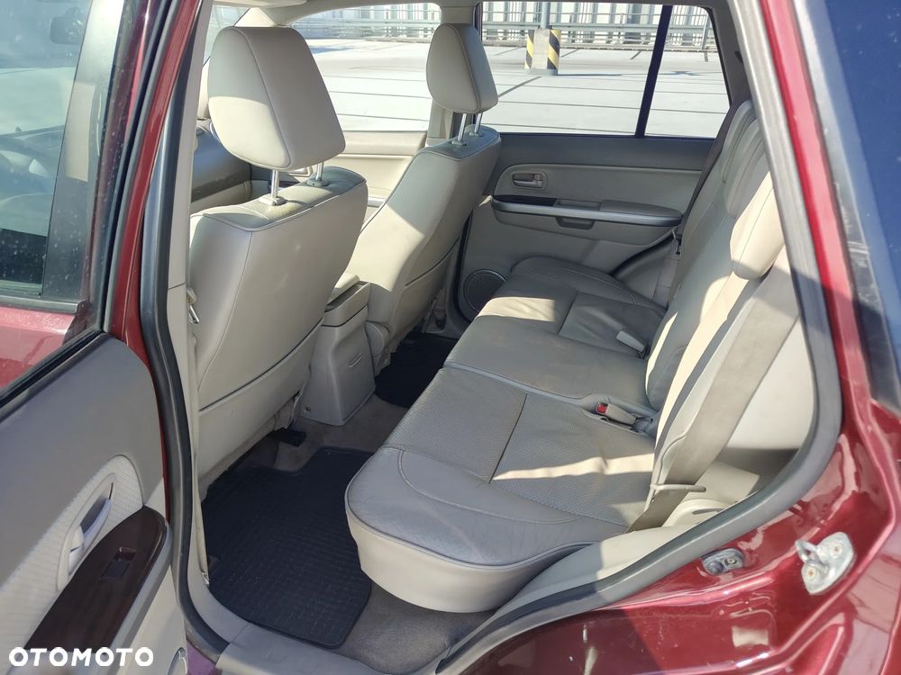 Suzuki Grand Vitara 2.7 V6 - 8