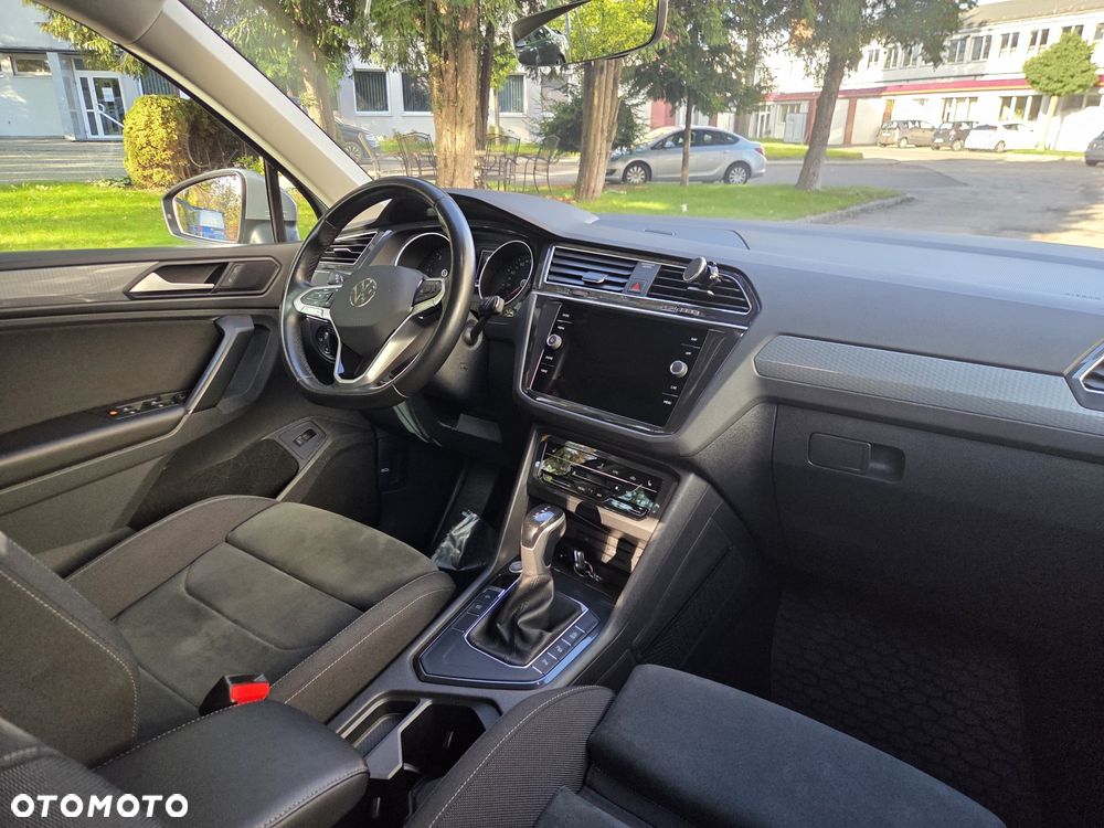 Volkswagen Tiguan - 32