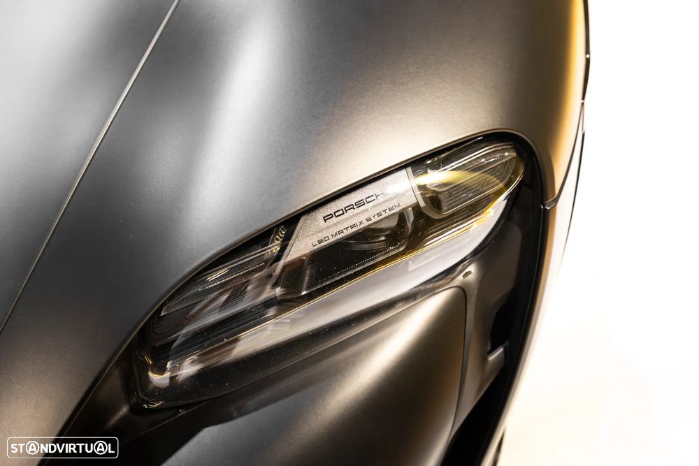 Porsche Taycan Cross Turismo Turbo S - 12