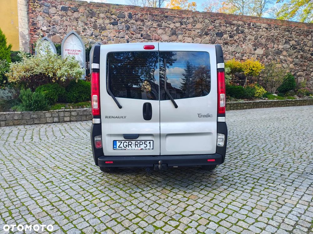 Renault Trafic - 17