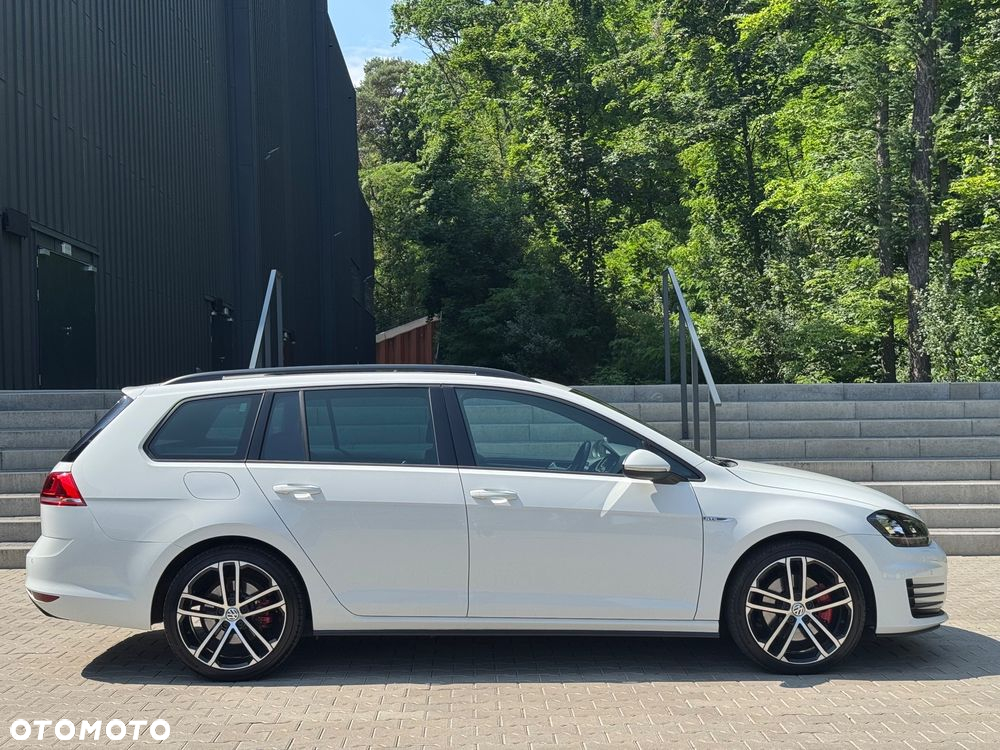 Volkswagen Golf VII 2.0 TDI BMT GTD DSG - 9