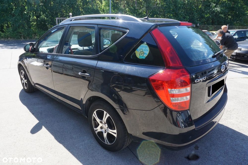 Kia Ceed - 3
