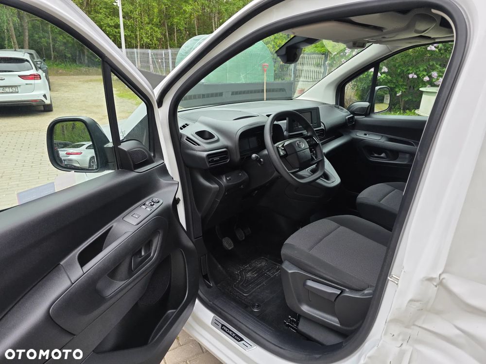 Toyota Proace City - 7