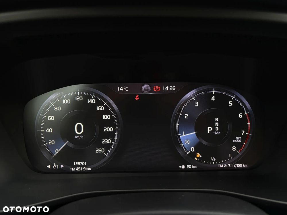 Volvo XC 40 - 20