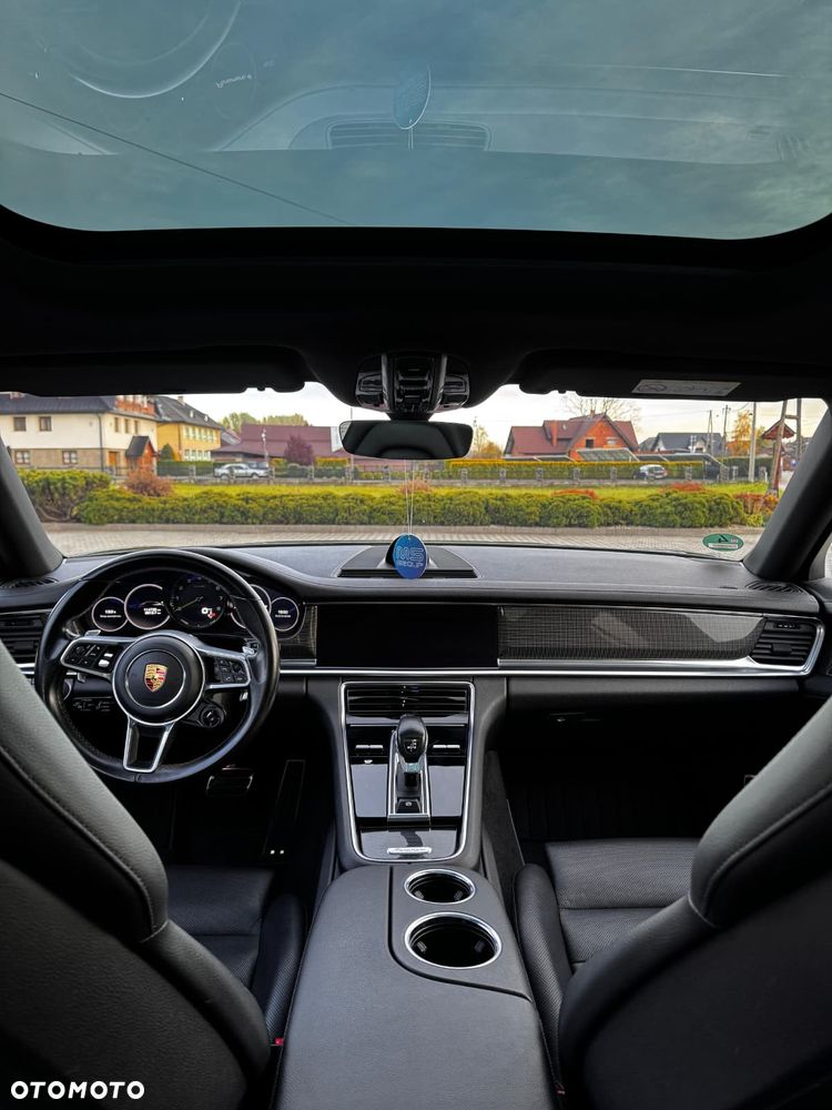 Porsche Panamera - 6