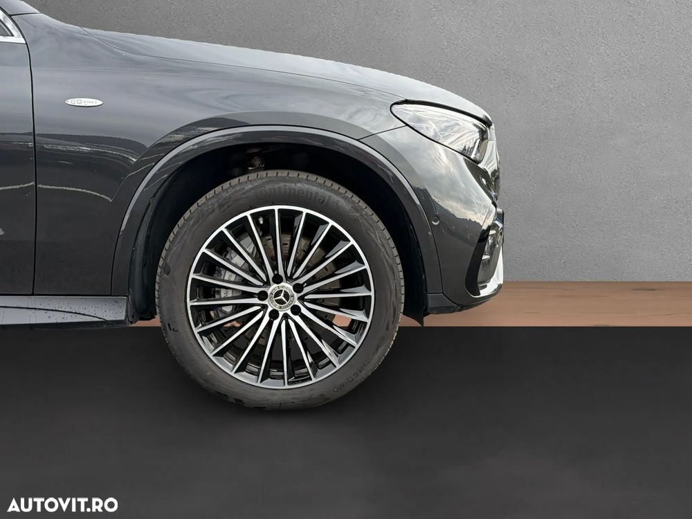 Mercedes-Benz GLC 300 e 4MATIC PHEV - 16
