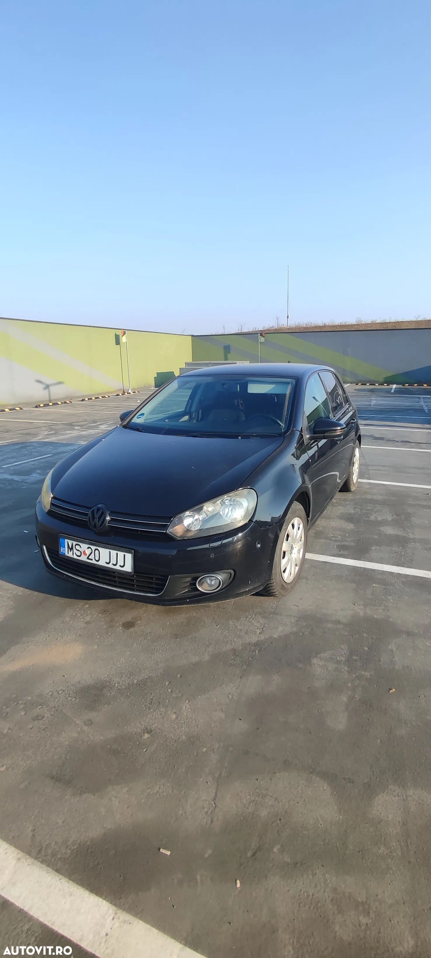 Volkswagen Golf 2.0 TDI DPF Highline - 1