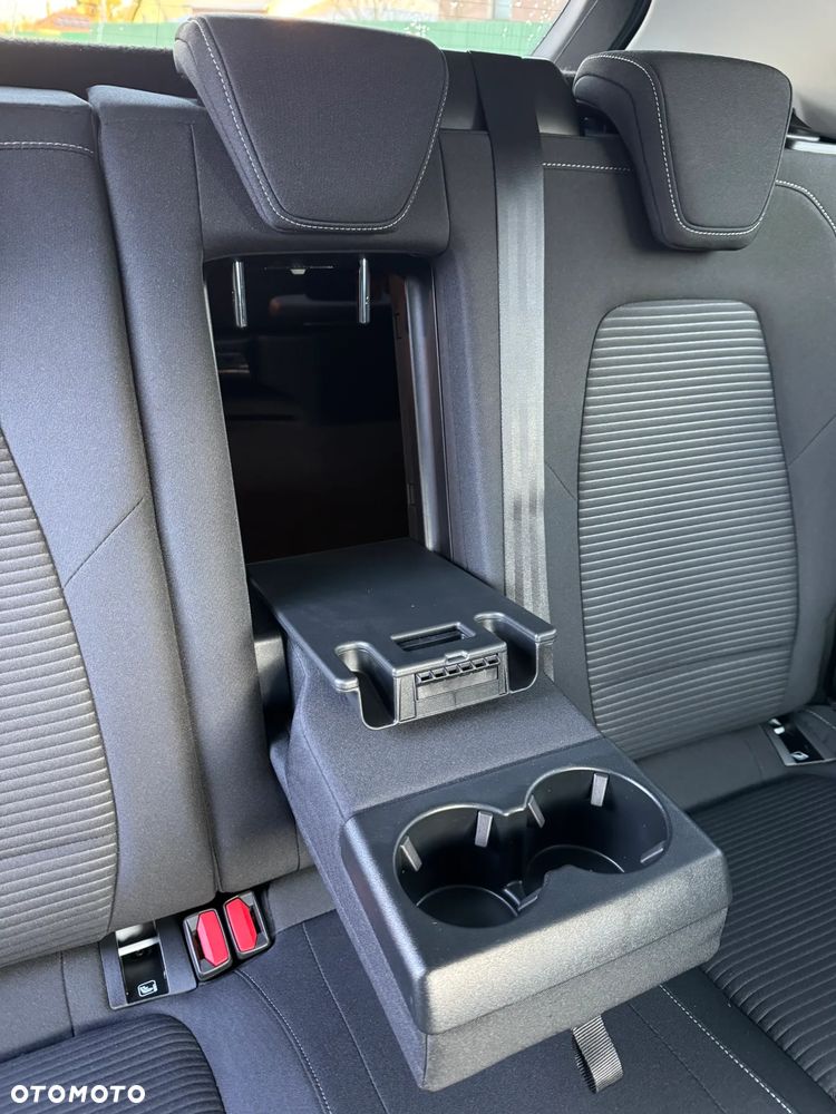 Ford Focus 1.0 EcoBoost Hybrid TITANIUM - 12