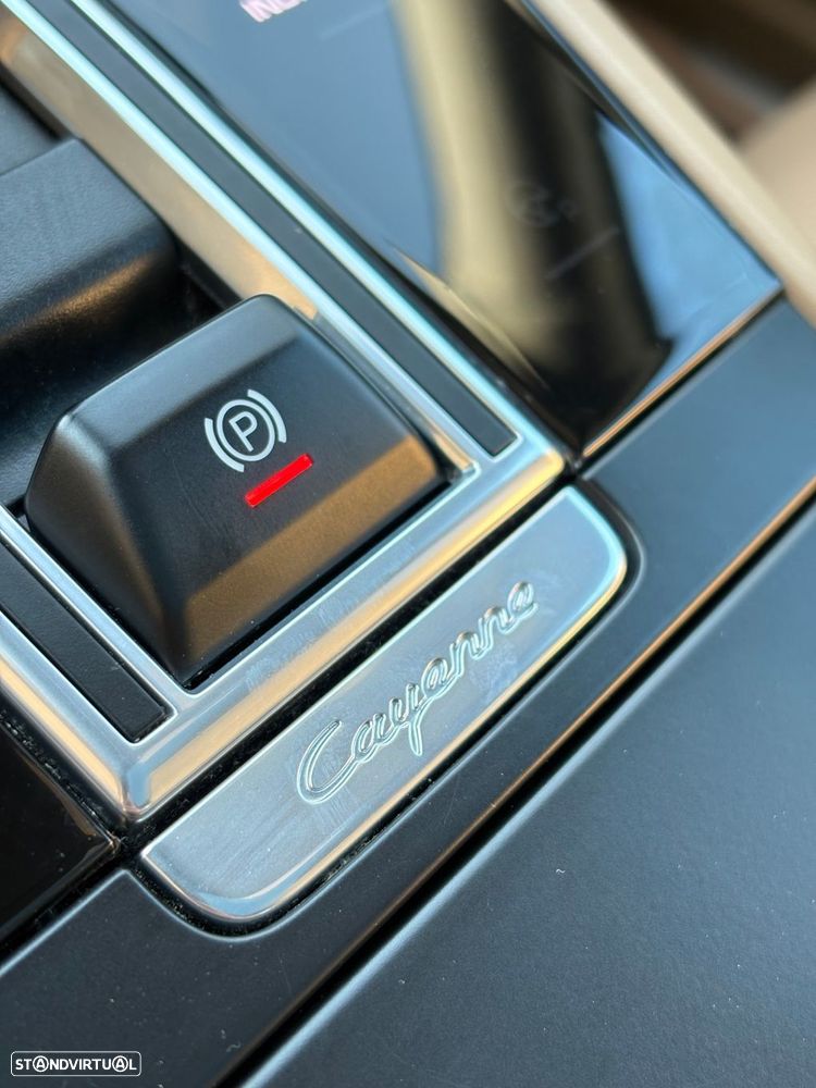 Porsche Cayenne Coupé E-Hybrid Platinum Edition - 21