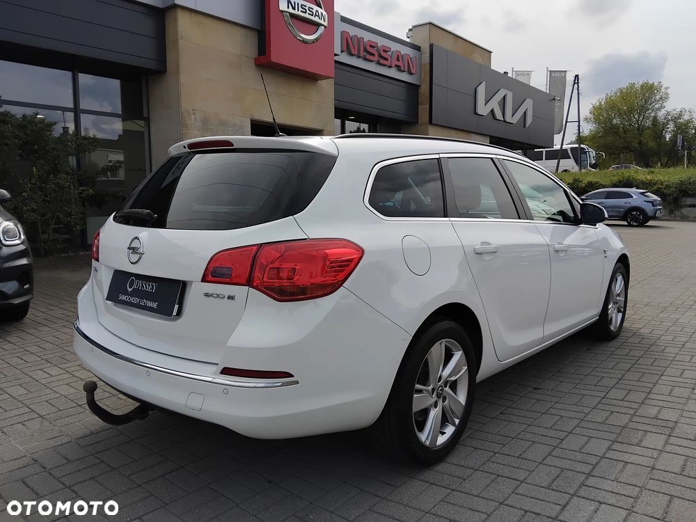 Opel Astra 1.6 CDTI DPF ecoFLEX TourerStart/Stop ENERGY - 4