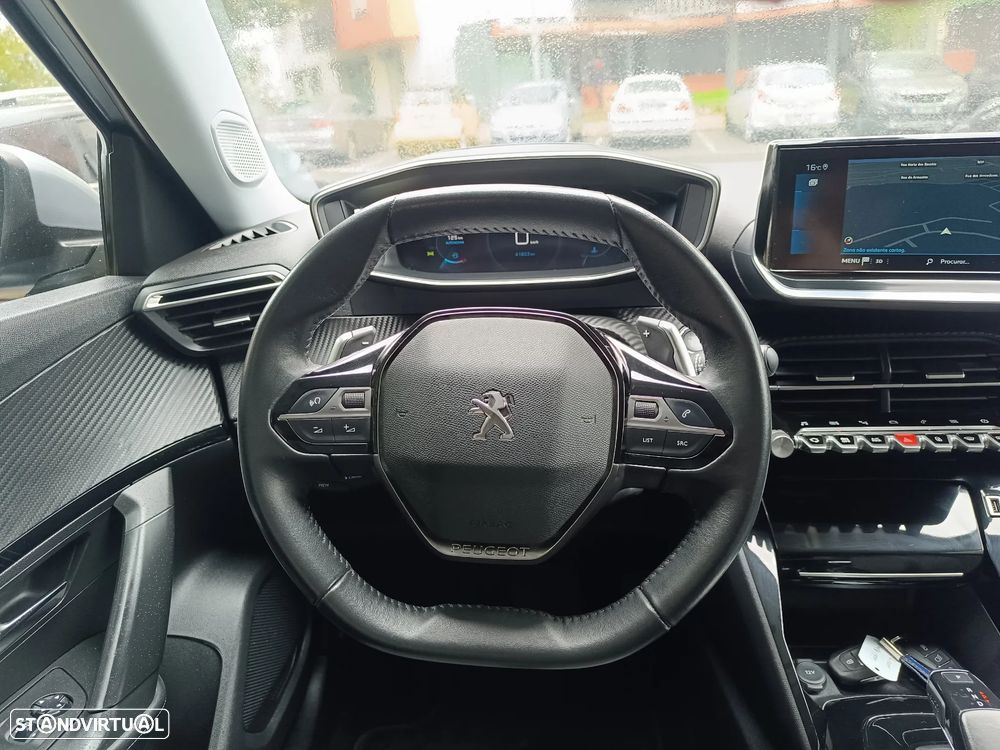 Peugeot 2008 PureTech 130 EAT8 Allure - 12