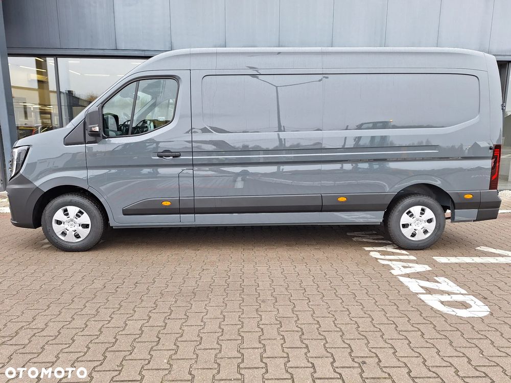 Nissan Interstar - 3