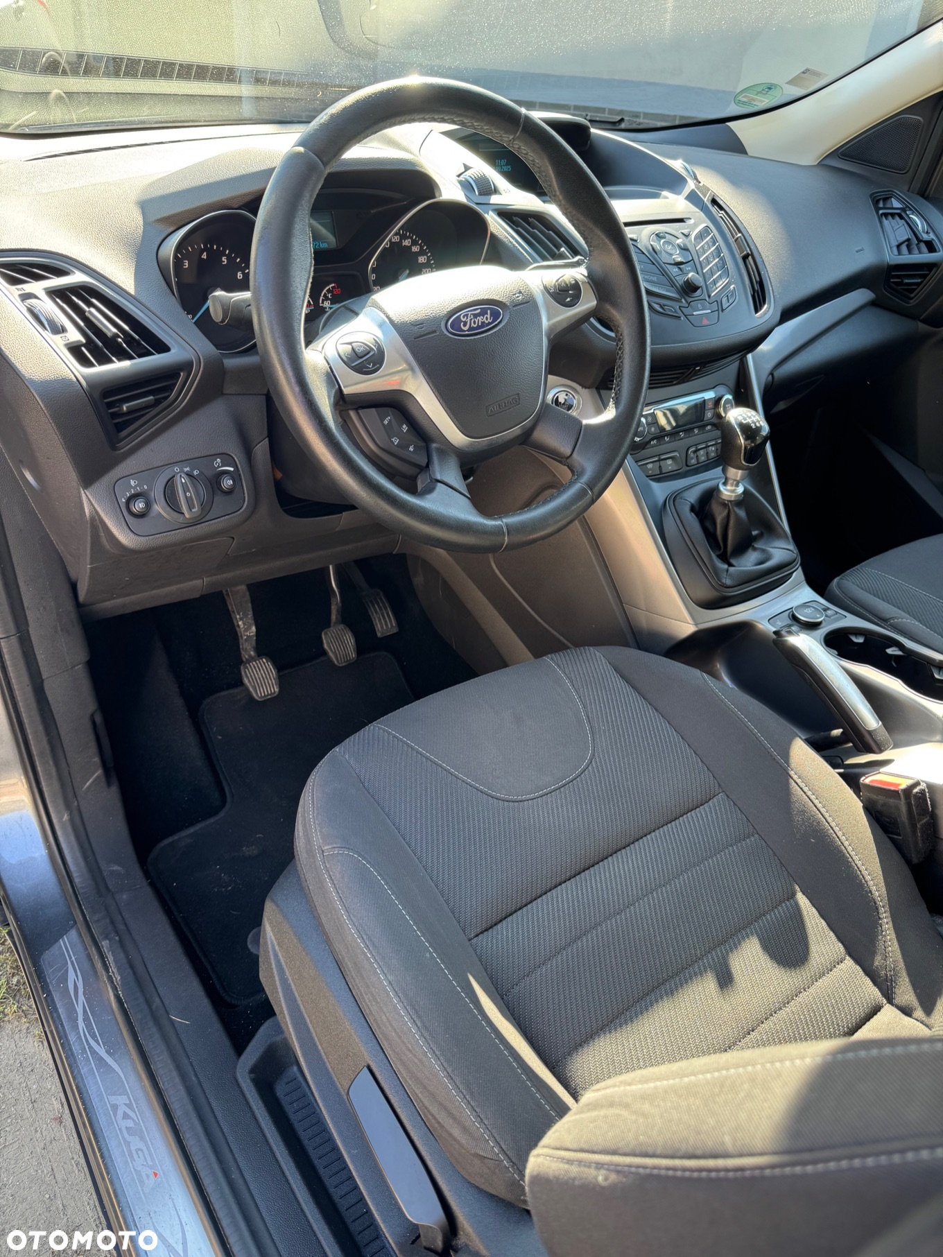 Ford Kuga 1.6 EcoBoost 2x4 Titanium - 29