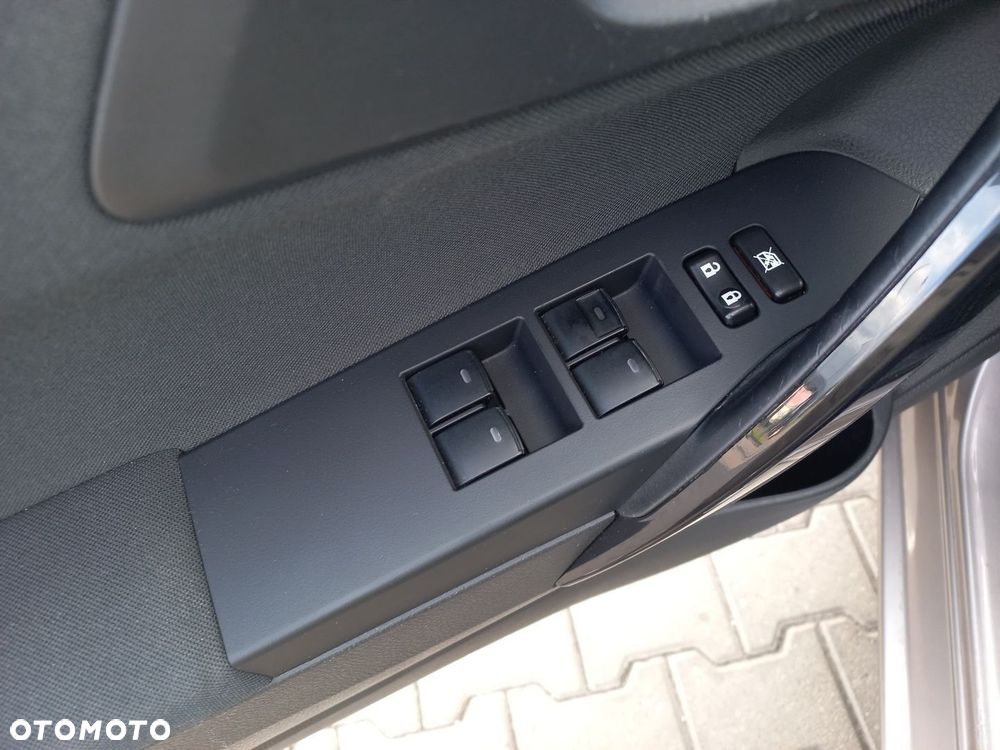 Toyota Auris - 13