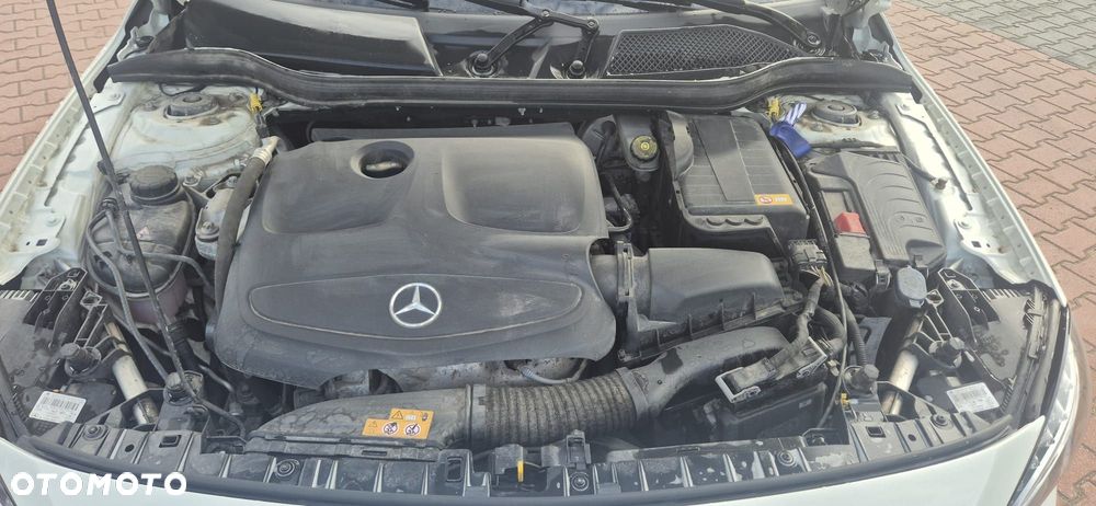 Mercedes-Benz GLA 250 4-Matic - 17