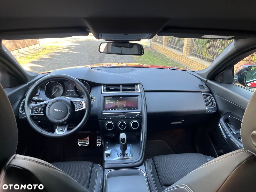 Jaguar E-Pace 2.0 i4D AWD R-Dynamic - 20