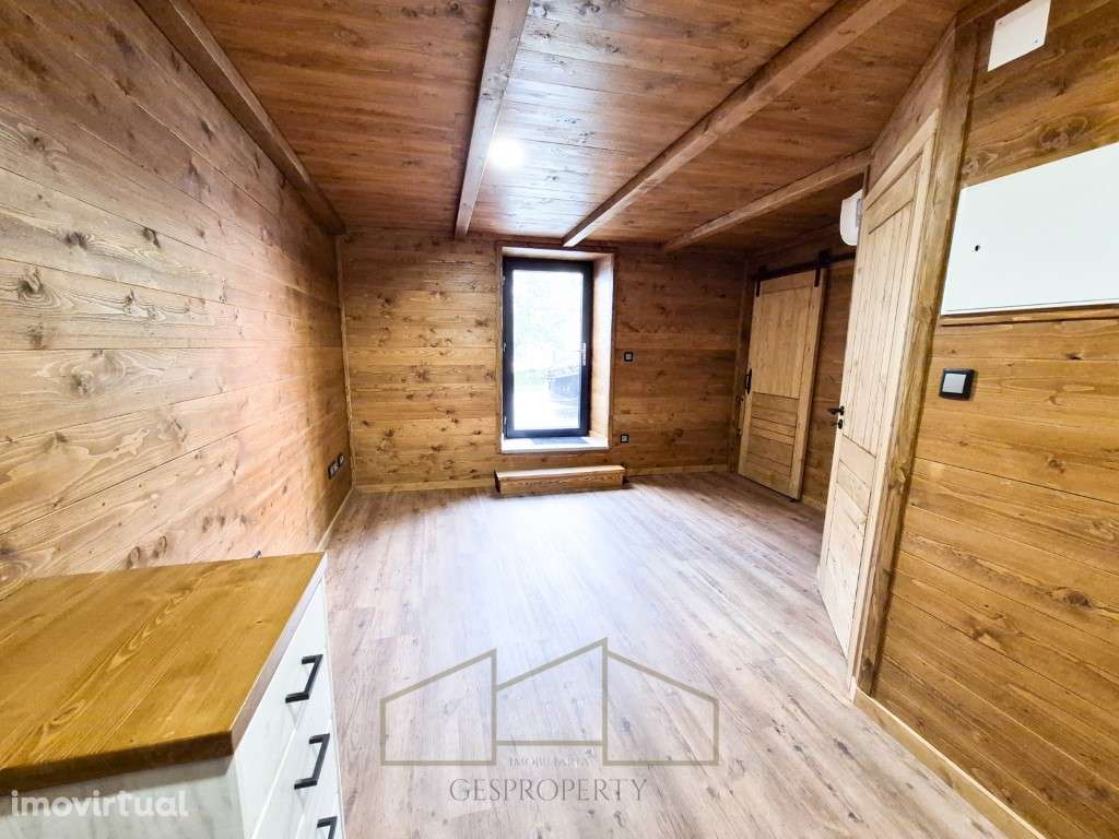 Prédio com 3 Frações na Covilhã - Grande imagem: 2/24