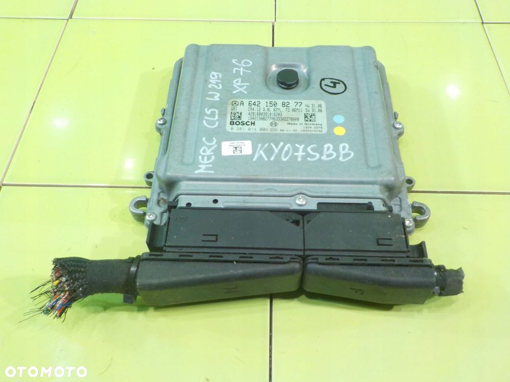 MERCEDES CLS W219 3.0 CDI 07r COUPE sterownik komputer silnika A6421508277 - 1