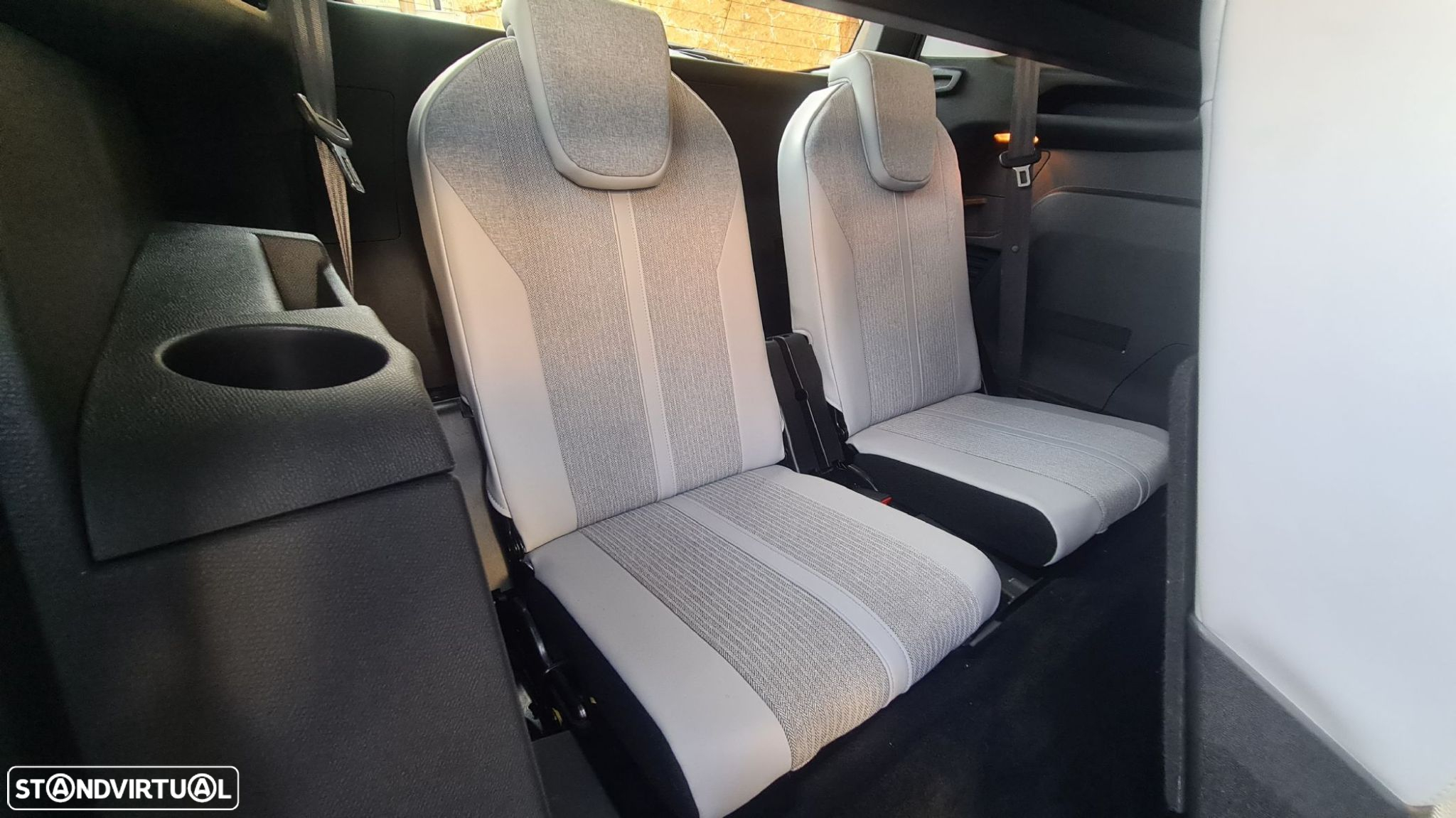 Peugeot 5008 1.5 BlueHDi Allure - 48