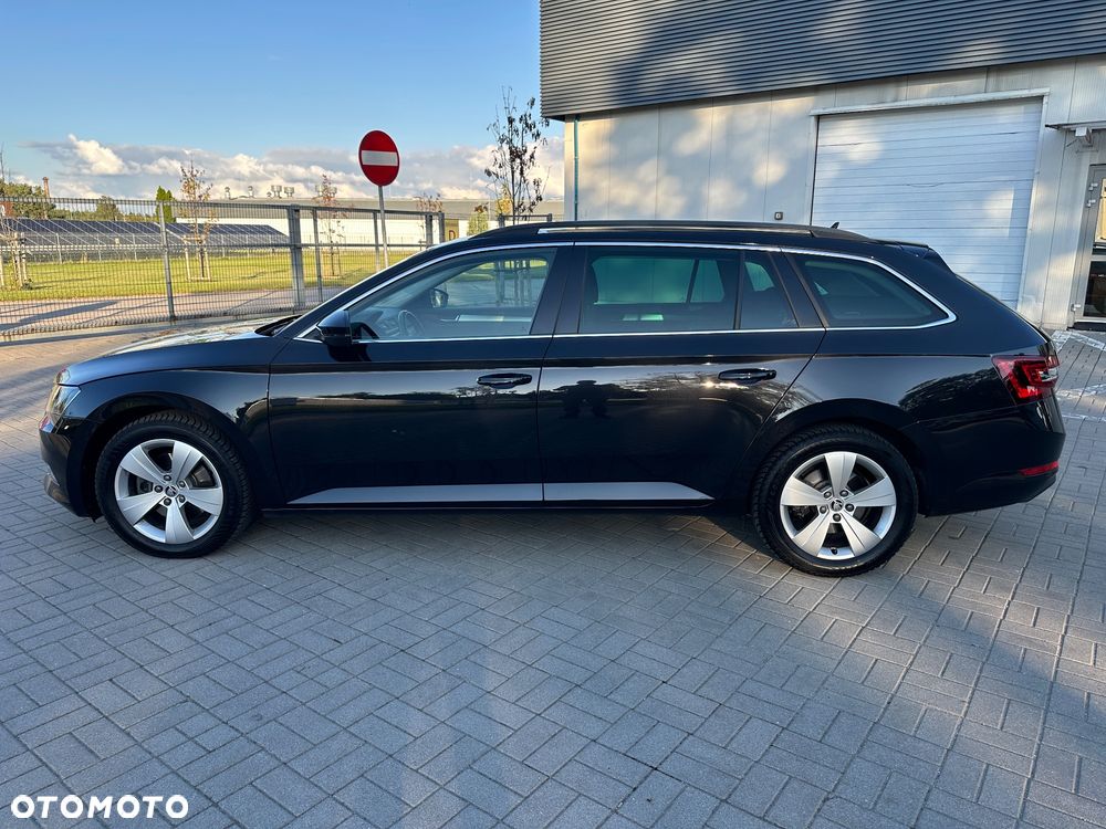 Skoda Superb 2.0 TDI DSG Ambition - 5