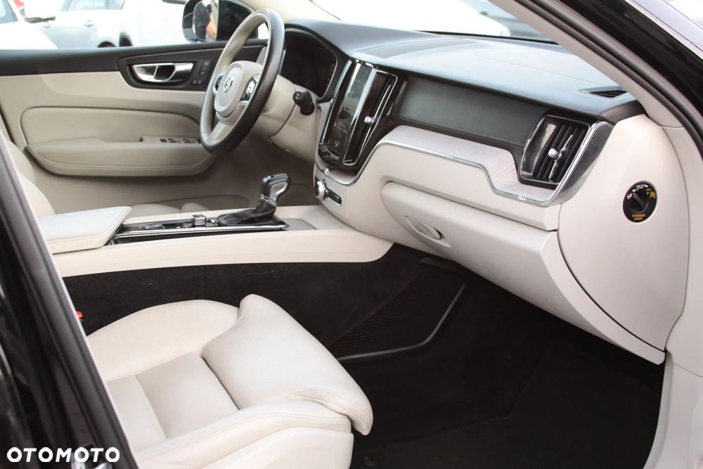 Volvo XC 60 D4 Geartronic Inscription - 16