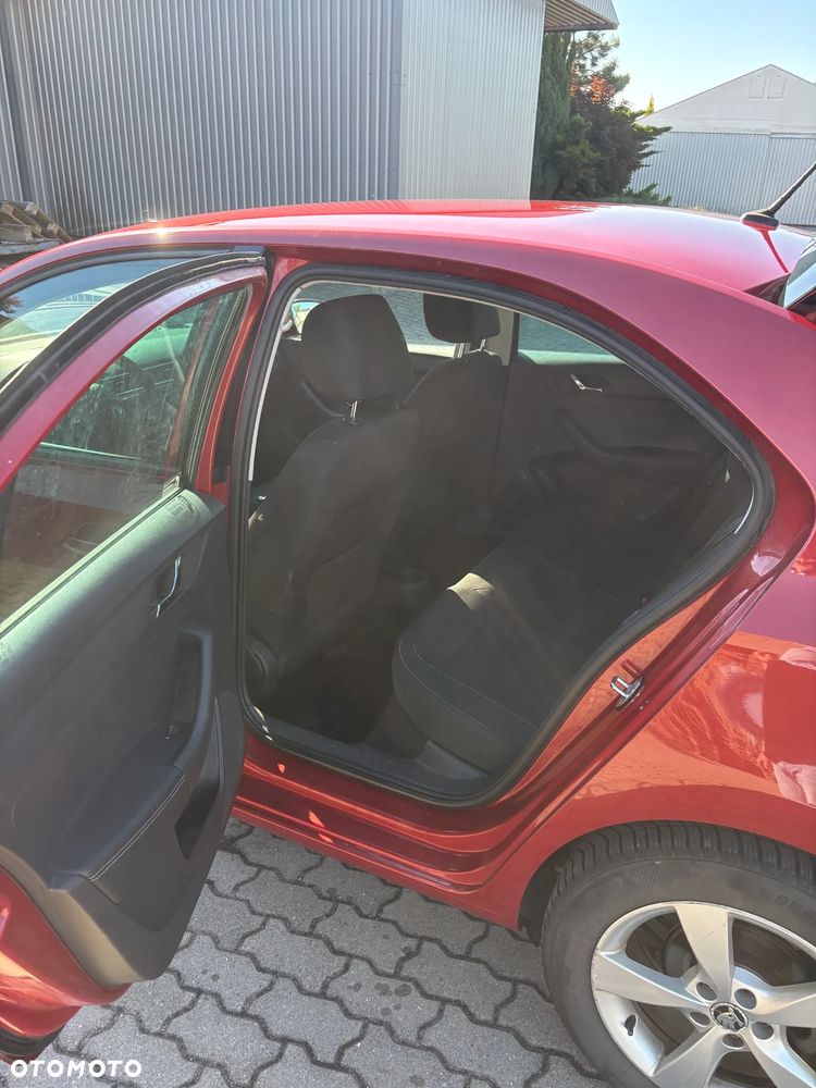 Skoda RAPID Spb 1.6 TDI DPF Ambition - 11