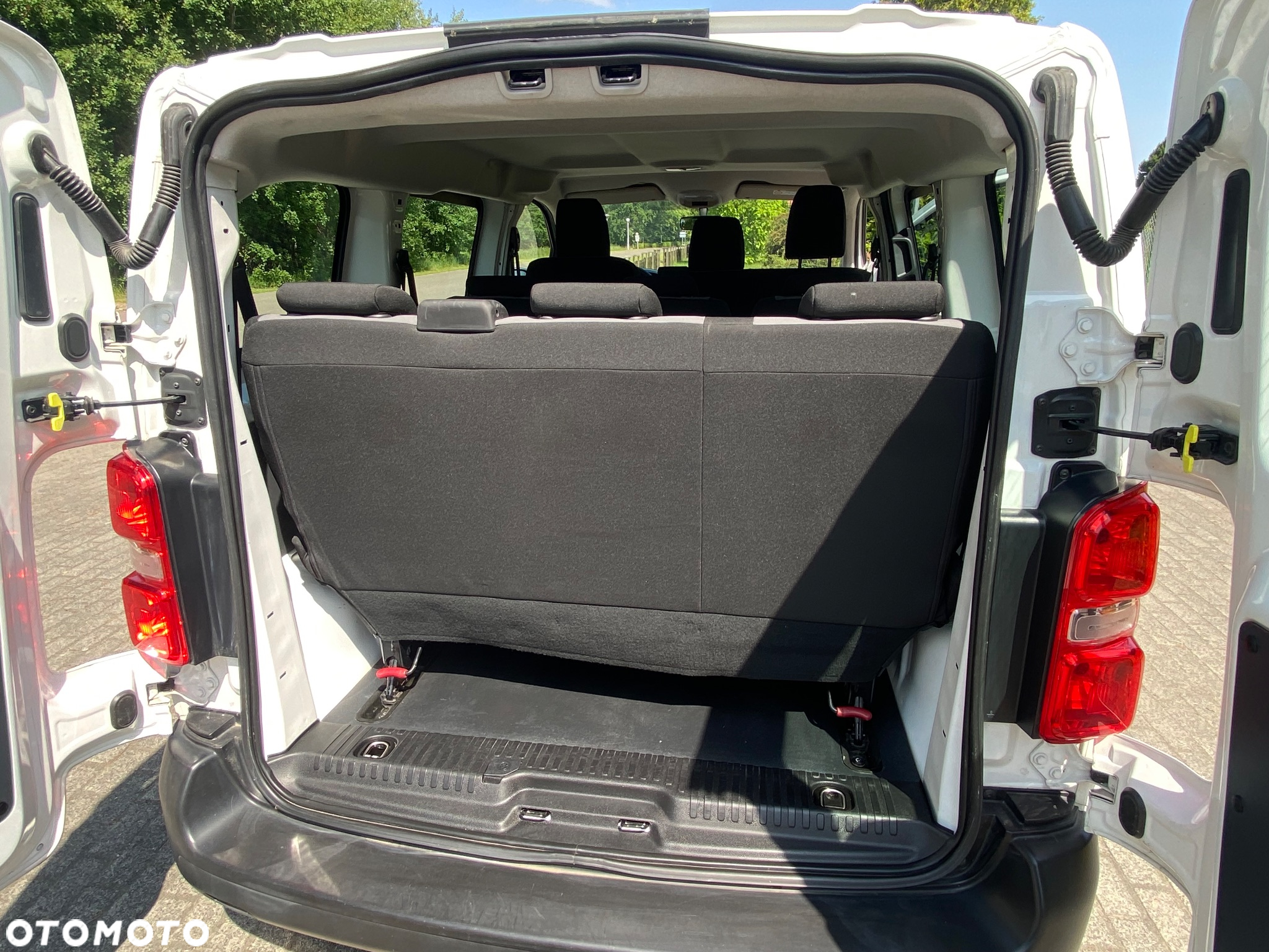 Citroën SpaceTourer M 1.6 BlueHDi 115 S&S Feel - 16