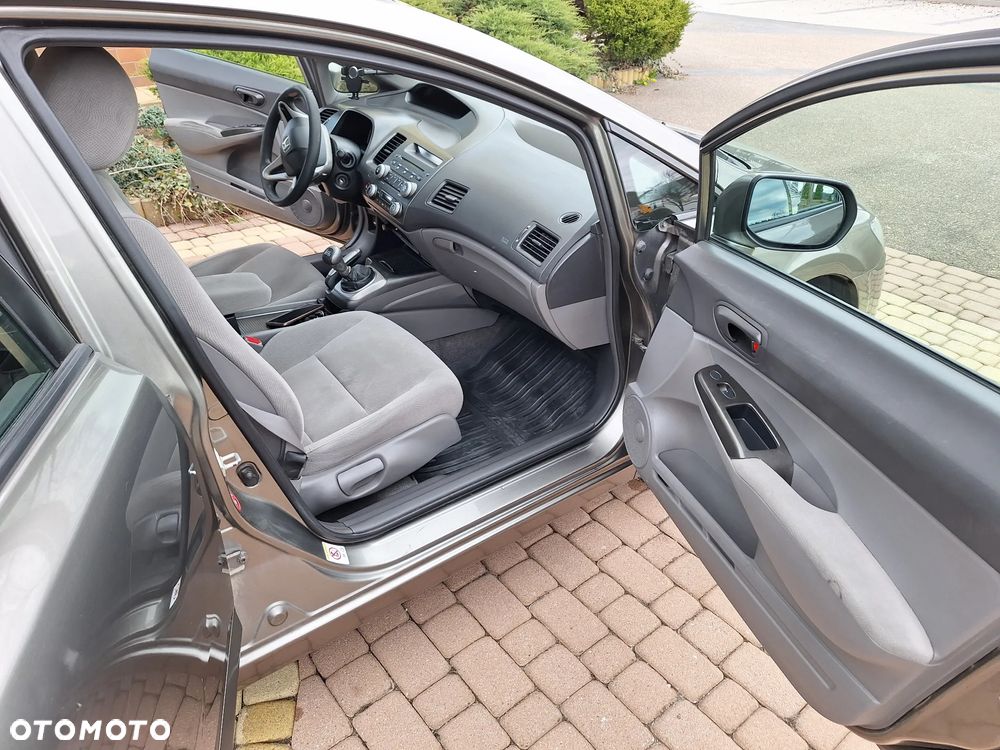 Honda Civic 1.8 Comfort - 15