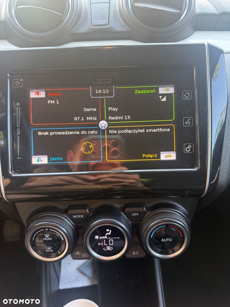 Suzuki Swift 1.0 T Premium Plus - 18