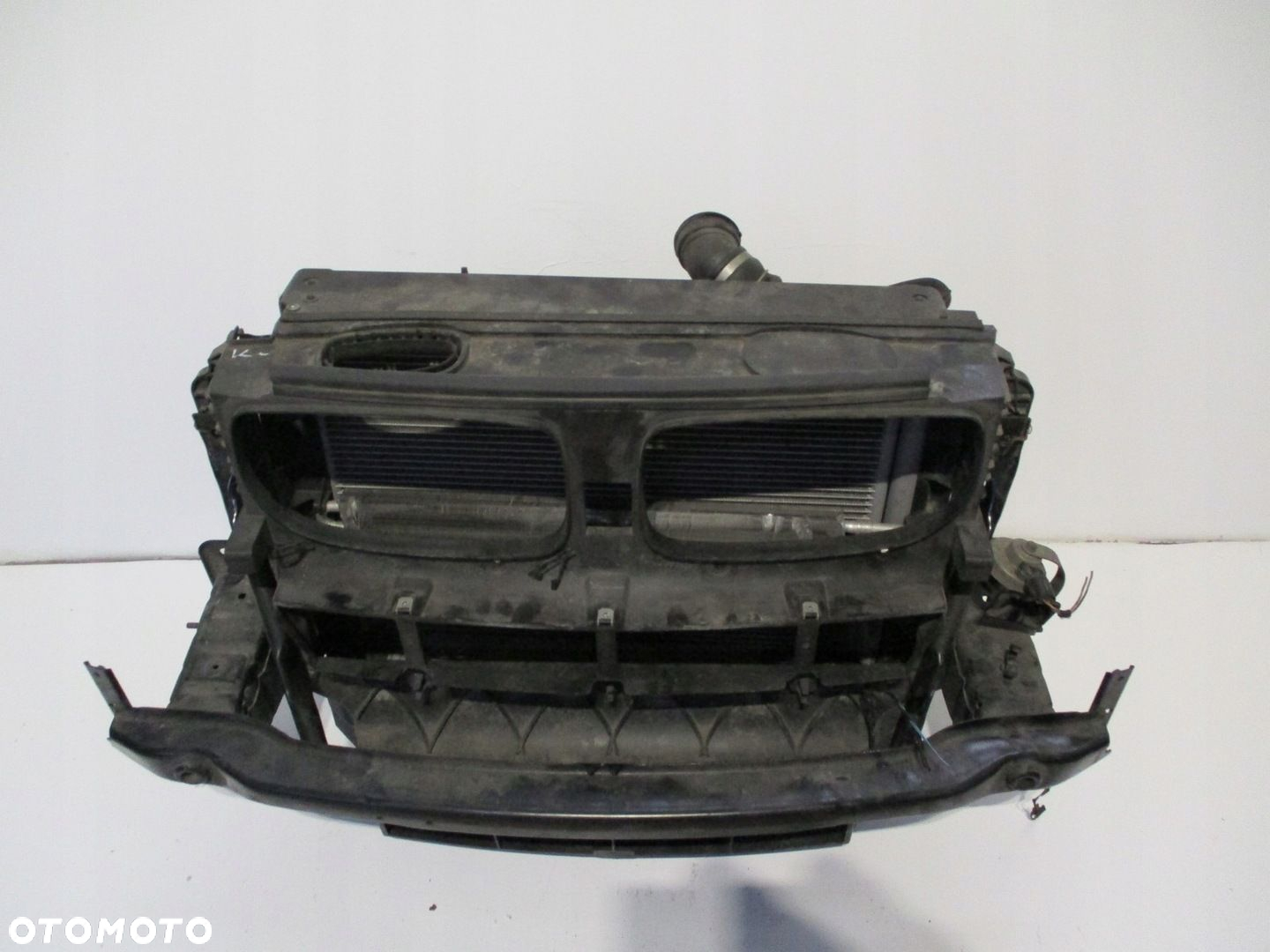 Pas przedni Chłodnice BMW X5 E70 3,0D auto - 2