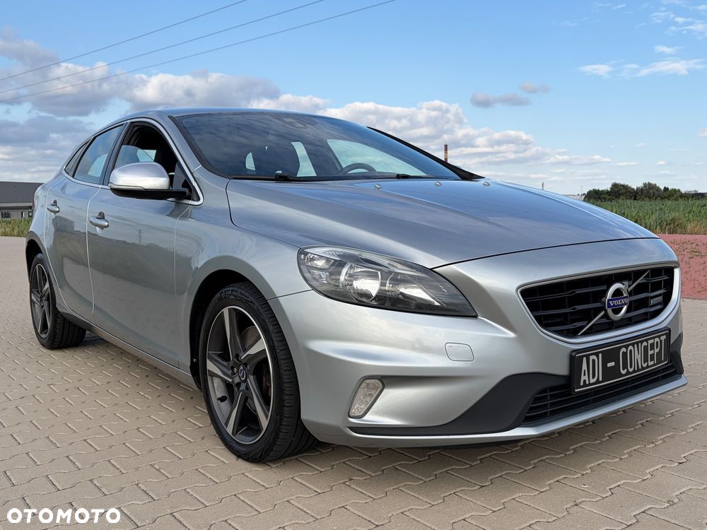 Volvo V40 D3 R Design - 14