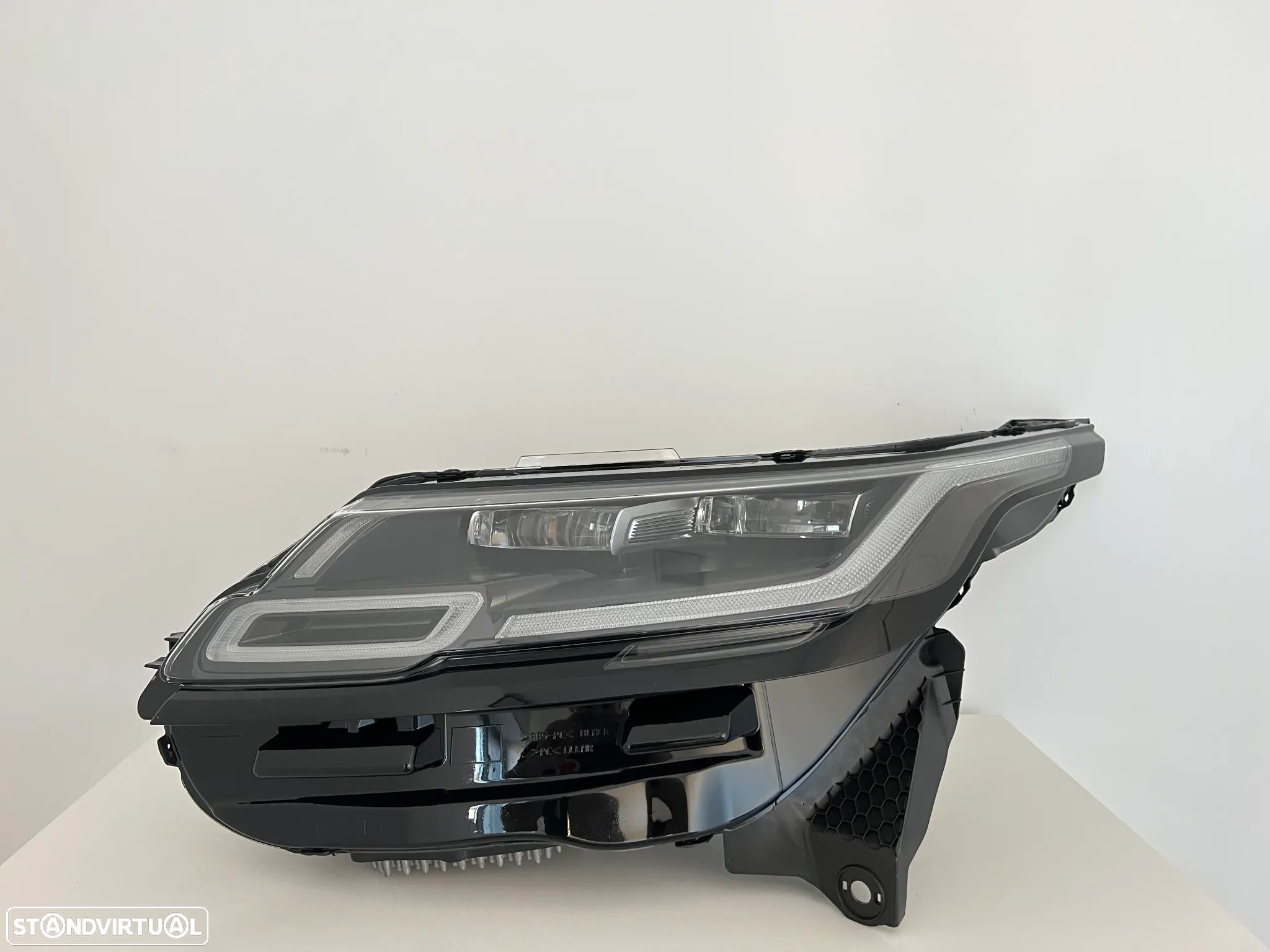 Farol Otica Original Range Rover Velar lado Esquerdo - 1