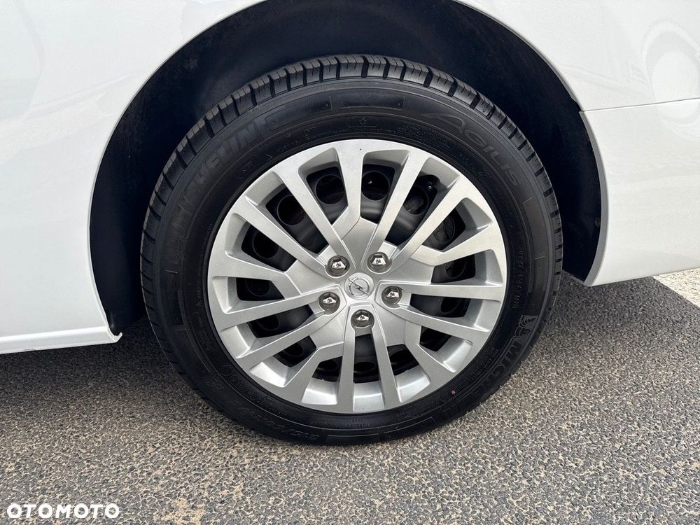 Opel Vivaro - 11