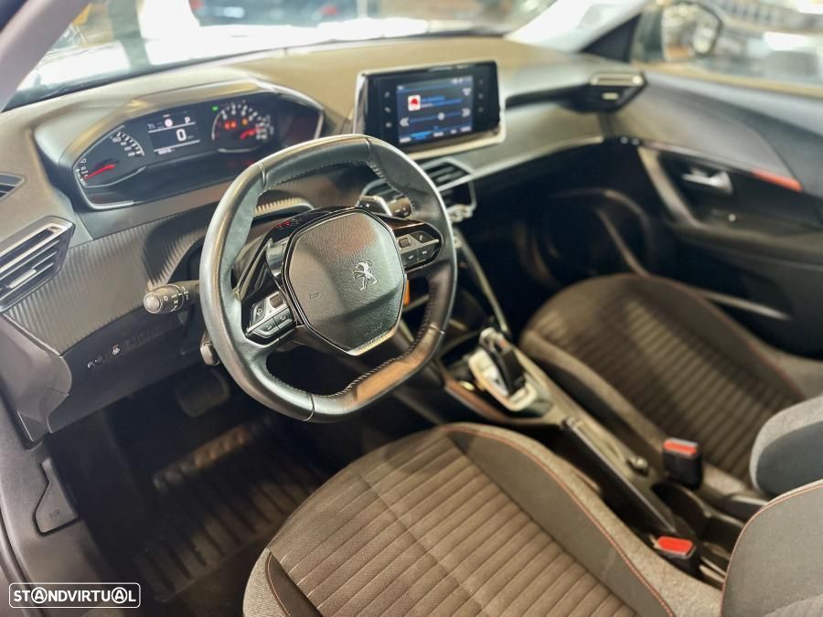 Peugeot 2008 1.2 PureTech Active Pack EAT8 - 10