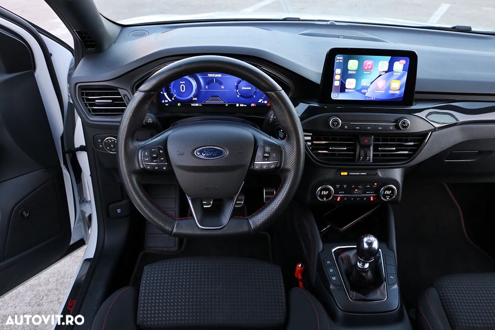 Ford Focus 1.0 EcoBoost Hybrid ST-LINE DESIGN - 12