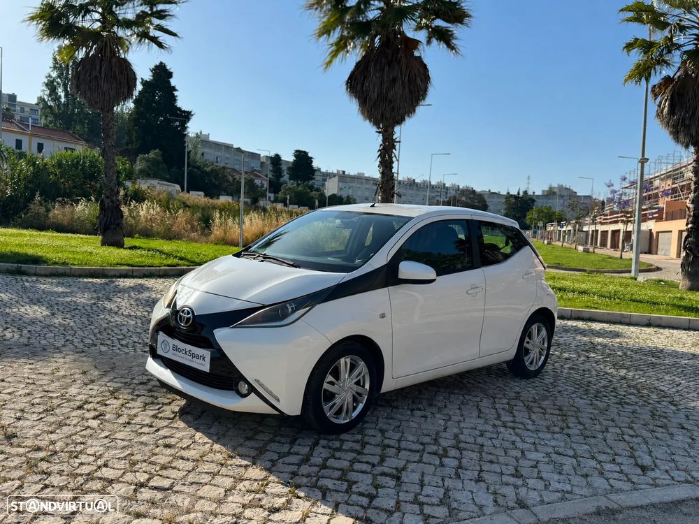Toyota Aygo 1.0 X-Play - 2