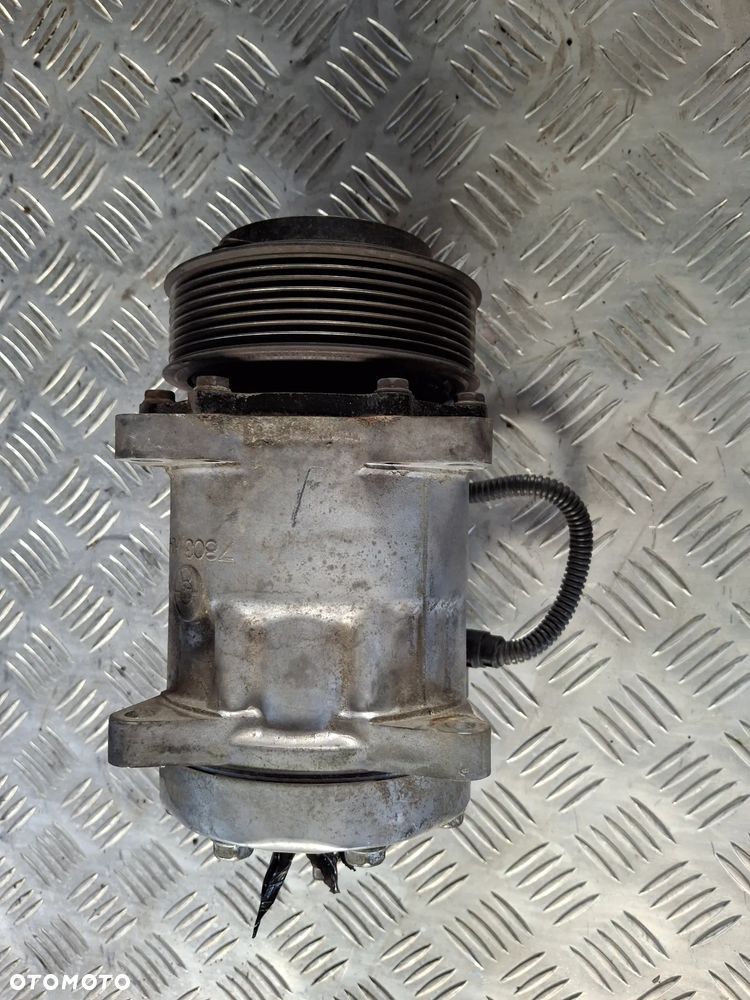 SPRĘŻARKA KLIMATYAZJI DAF LF 220 EURO 6 PX-7 - 1