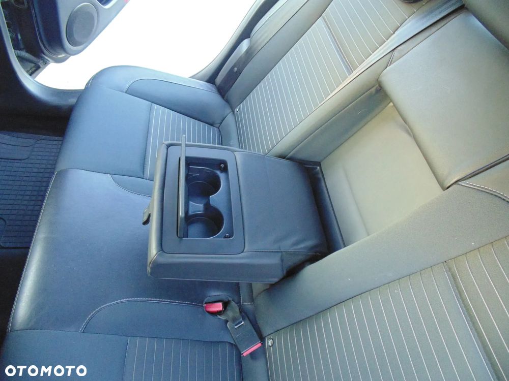 Renault Latitude 2.0 dCi Initiale - 28
