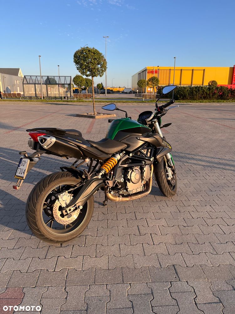 Benelli Inny - 8
