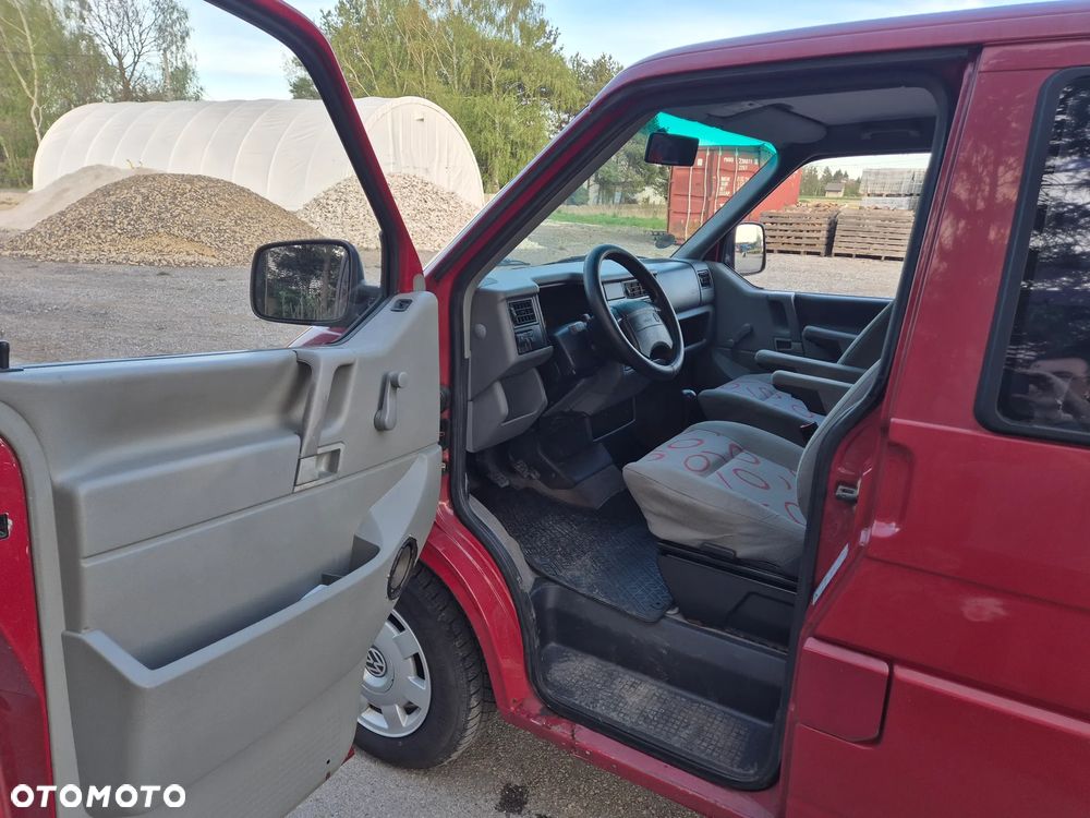 Volkswagen Multivan Standard - 4