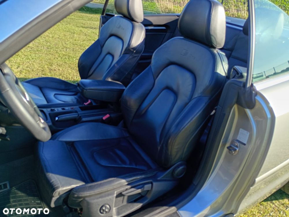 Audi A4 Cabrio - 12