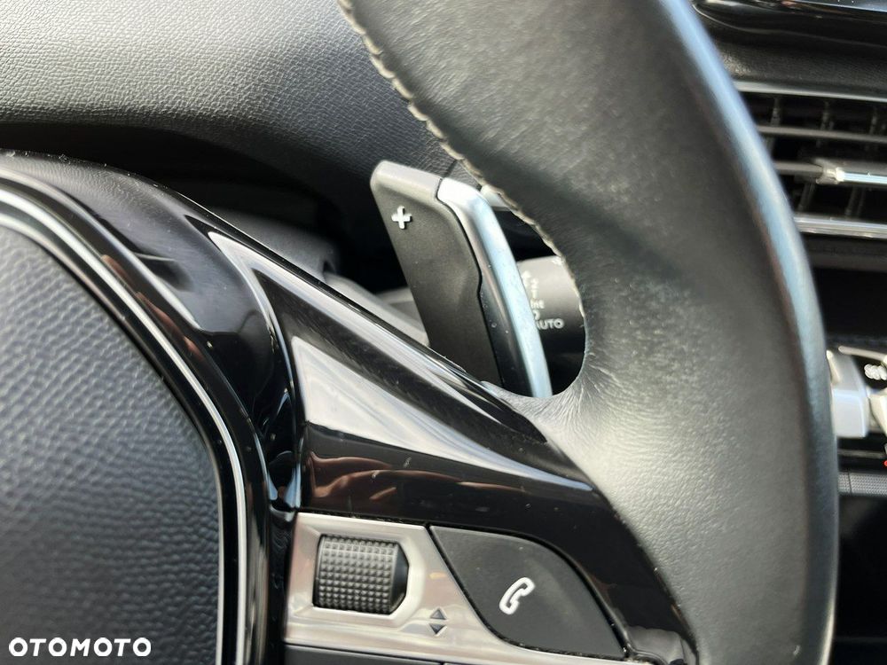 Peugeot 3008 1.2 PureTech Allure Pack S&S EAT8 - 16