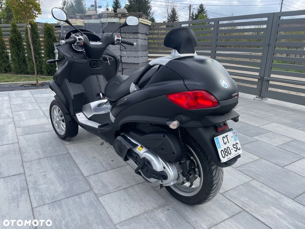 Piaggio MP-3 - 19