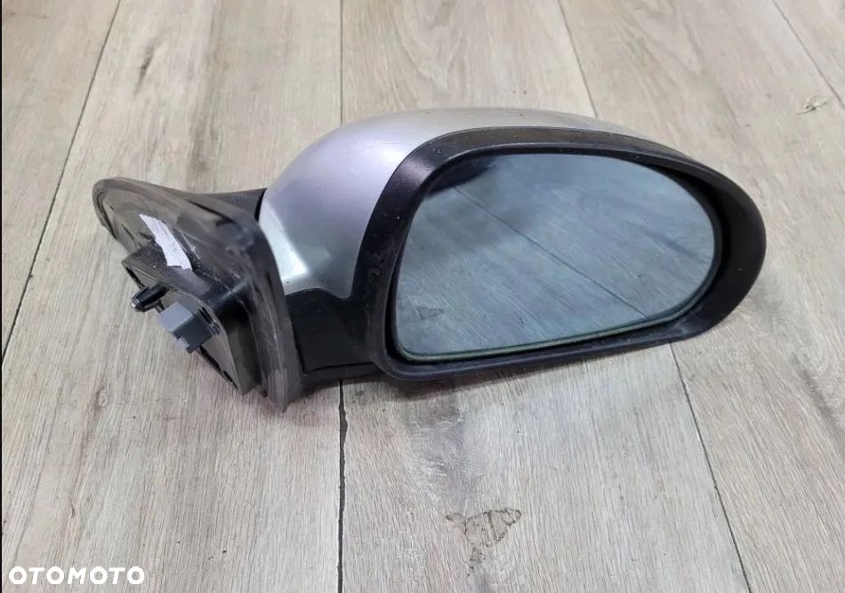 Lusterko prawe elektryczne Kia Ceed 2,0 benzyna 2007r 5d hb 7 PIN 9S - 2