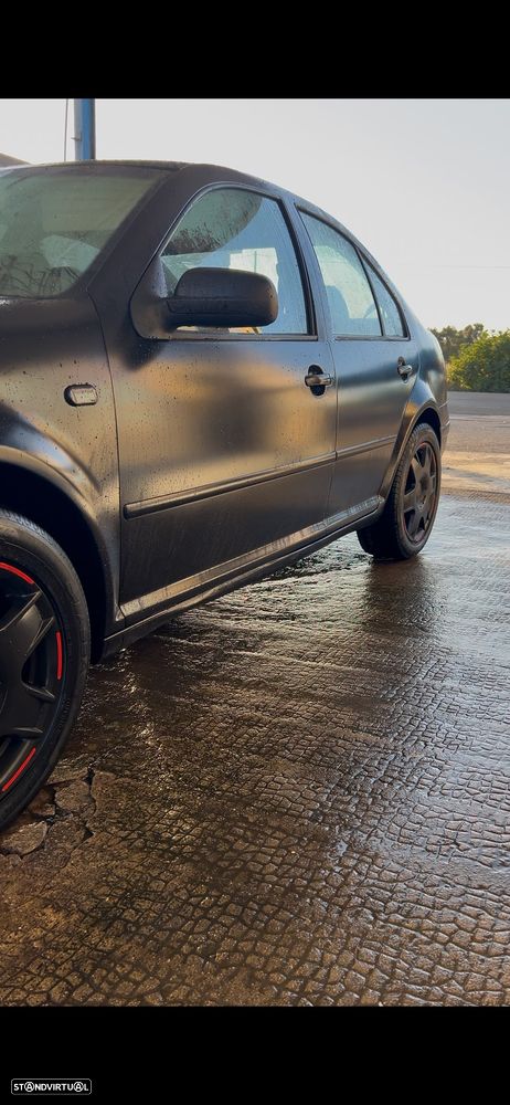 VW Bora 1.9 TDi Highline - 10