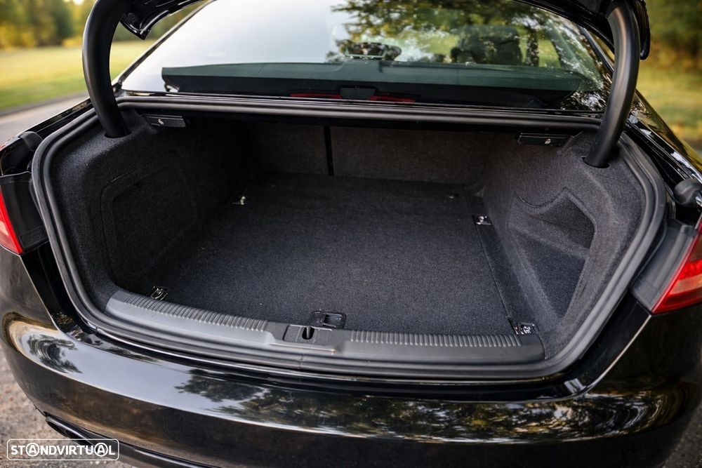 Audi A5 2.0 TDI Multitronic S-line - 25