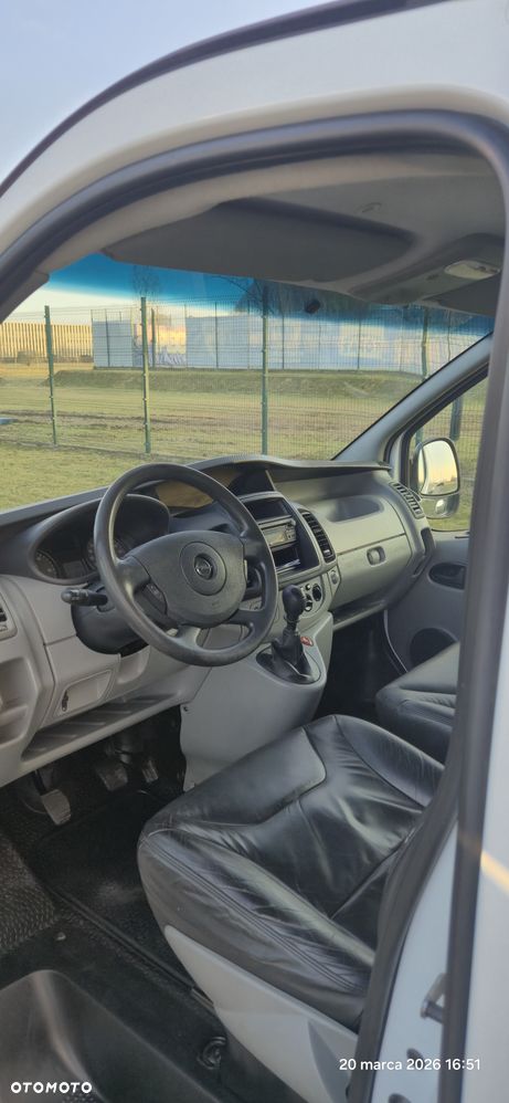 Opel Vivaro - 14